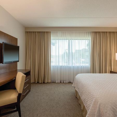 Embassy Suites By Hilton Milwaukee Brookfield Ngoại thất bức ảnh