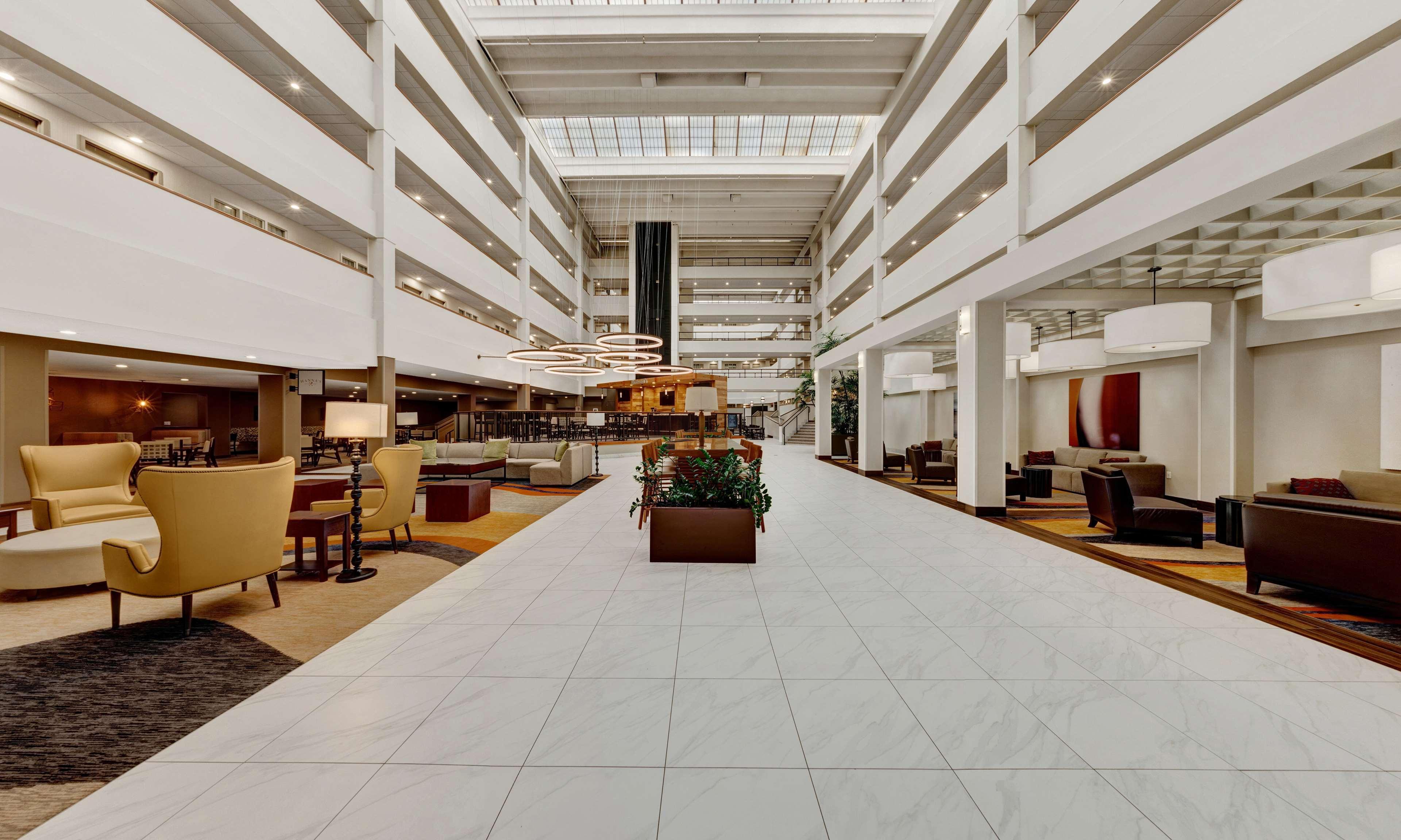Embassy Suites By Hilton Milwaukee Brookfield Ngoại thất bức ảnh